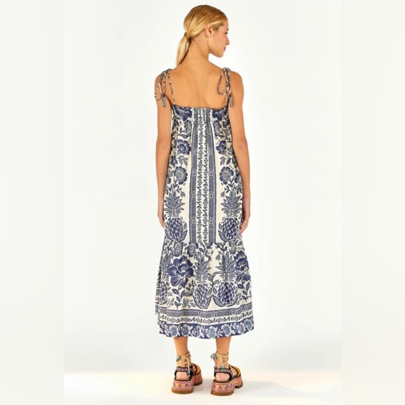 Farm Rio
Pineapple Garden Midi-Dress - M - Picture 2 of 10